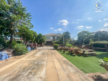 *****บ้านมือสองย่านนนทบุรี ม.วรารมย์ พรีเมี่ยม วัชรพล-จตุโชติ หลังมุม เนื้อที่กว้างขวางถึง 168.4 ตร.ว. ฟังก์ชัน 4 ห้องนอน 4 ห้องน้ำ 4 ที่จอดรถ ตกแต่งสวย พร้อมเข้าอยู่ บนทำเลเชื่อมต่อ ถ.จตุโชติ, ถ.สุขาภิบาล5, ถ.หทัยราษฎร์ ใกล้รถไฟฟ้าสายสีเขียว "สถานีสายหยุด" และทางด่วน "ฉลองรัช"